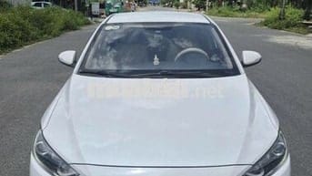 Hyundai Elentra số sàn 2019 - phân khúc C