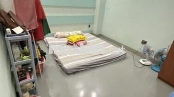 Cho thuê 1 phòng trong nhà phố nguyên căn
