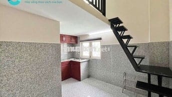Cho thuê phòng có gác máy lạnh gần Đại học Nguyễn Tất Thành