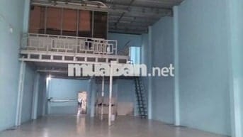 XƯỞNG 250Mm2 -- Nền Gạch - Có Văn Phòng