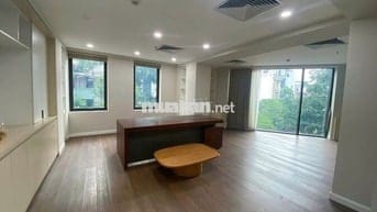 Sàn văn phòng 341m², mặt phố Tô Hiến Thành, giá 190tr