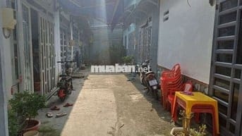 Nhà nhỏ không gác có sẵn máy lạnh điện trả đồng hồ chính nhà nước