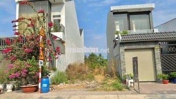 99m2 vuông vứt - bán nhanh Đất mặt tiền Lưu Khai Hồng- thị trấn Củ Chi