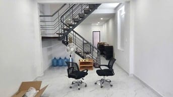 Gần siêu thị Lote Mart, Nở Hậu 02 tầng, DT 4x16m