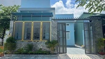 bán nhà chính chủ DT: 8x16m khu Hoàng Hoa Nguyễn Bình