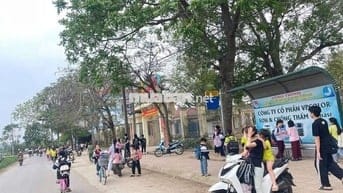 đất chính chủ người nhà cần bán gấp,ac quân tâm ib e hoặc lh 898330698