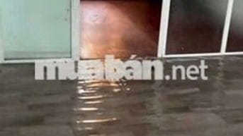 Cho thuê nhà nguyễn văn cừ Long biên 100m x 2 tầng  giá 6 triệu