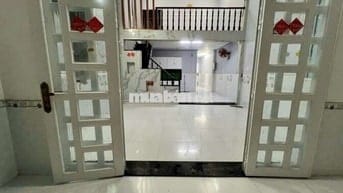 Cho thuê nhà mặt tiền dx phú mỹ.. 3pn.. Giá 8tr