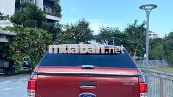 Cần bán xe ranger 2019 - máy dầu - số sàn - 1 cầu