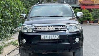 Toyota Fortuner 2011 2.7V - 110000 km