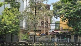 🌟 BÁN MẢNH ĐẤT MẶT HỒ CỰC ĐẸP - PHỐ HOÀNG NGÂN - LÔ GÓC - VIEW HỒ 