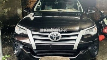 Toyota Fortuner 2017 2.4G 4x2 MT - 68600 km
