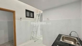 Phòng có gác diện tích rộng sạch sẽ mới toanh gần Trung Tâm Quận 5