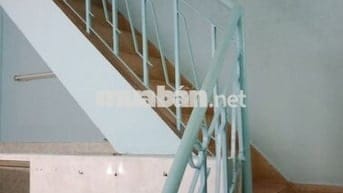 Thuê nhà 10 triệu hoàng diệu 20 thước quận 4 phường 8 106/1 Lô F