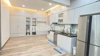 Bán gấp chung cư SME Hoàng Gia, Căn góc, 133m2, 3 phòng ngủ, giá tốt