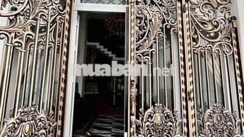 Nhà hẻm xe hơi 5 tầng xây kiên cố 4.5x16m còn mới ở ngay