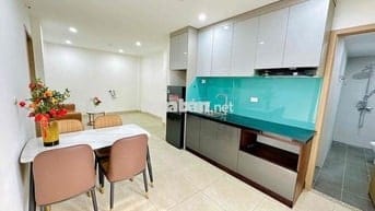 CHO THUÊ CCMN PHỐ LÁNG. 2N1K 80M2. THANG MÁY. BAN CÔNG. GIÁ 16Tr