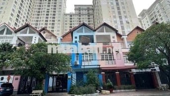 Cho thuê Biệt Thự mặt tiền 20m kdc himlam Trung Sơn
