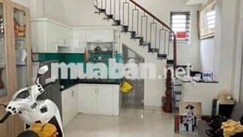 Cho Thuê Nhà DT 90m2 1Trệt 1Lầu 2Pn 3Wc Hẻm Ôtô Sẳn Nội Thất Gần NTT