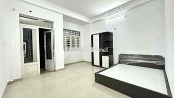 😍 CHDV 1 PHÒNG NGỦ - TÁCH BẾP có BAN CÔNG và CỬA SỔ ngay KHUÔNG VIỆT 😍