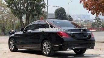Mercedes_C200_2015