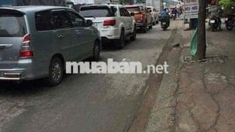 Bán nhà mặt tiền Tỉnh Lộ 10 – ngay chợ, gần trường học, vừa ở vừa kinh