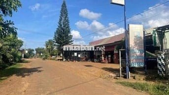 đất thổ cư mặt tiền kinh doanh trong khu hành chính xã ea tul daklak