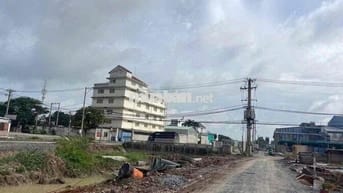Bán đất mặt tiền kênh tiêu ,xã Xuân Thới Đông ,huyện Hóc Môn