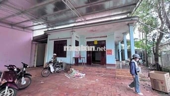 Cho thuê nhà góc 2 mặt tiền KD ngay Cao đẳng Sư Phạm