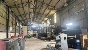 Cần bán xưởng xây full, bao gồm bình điện 3p 560kva, diện tích 1365m2
