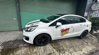 Kia Rio 2016 1.4 AT Sedan - 49000 km