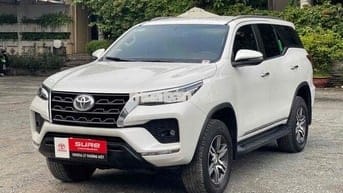 Toyota Fortuner 2022 máy dầu, 1 cầu, std, giá tl