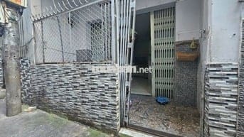 NHÀ KHÁNH HỘI Q4- 3 LẦU ĐÚC - 68m2- KO QH- GIÁ 5 TỶ NHỈNH