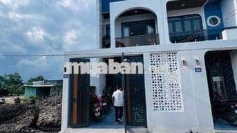 Bán nhà 2 tầng 120m², 3PN Đinh Đức Thiện, Cần Đước, Long An