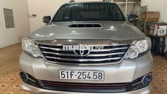 Toyota Fortuner 2015 2.5G 4x2 - 120000 km