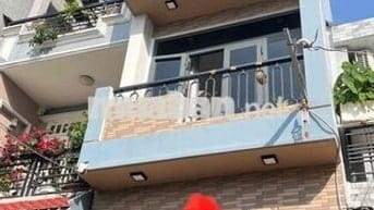 Chủ nhà chuyển chỗ mới nên cần bán căn nhà Lê Đức Thọ, SHR.