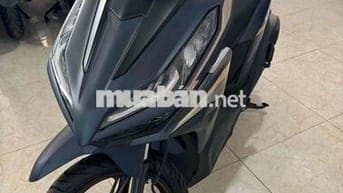vario 125 2025 odo:400km