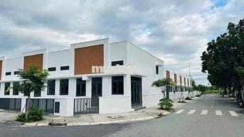 BÁN NHÀ PHỐ TRONG KCN PHƯỚC ĐÔNG TRẢNG BÀNG ,TÂY NINH 1,3 TỶ SHR
