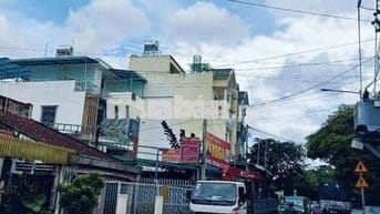 Nhà gần trường cấp 1,2,3, uỷ ban , trạm y tế , thuận tiện kinh doanh