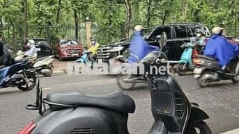 Vespa GTS 125ie 2012