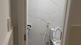 Cho thuê mặt bằng tầng trệt 127 Calmette, Q1