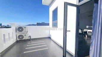 Cho thuê căn Penthouse mới 100% sát Phạm Văn Đồng, gần biển