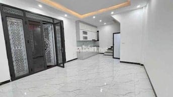 Bán nhà mới Tứ Hiệp/ Thanh Trì - 38m2 - Giá 5,8 tỷ