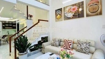 Chú Hải kẹt tiền bán nhà Bùi Văn Thêm Phú Nhuận Giá 4.3 tỷ SHR