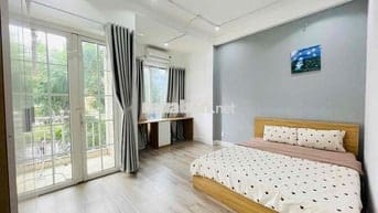 Cho Thuê Căn 2PN-1WC Ban Công Full Nội Thất Đường Tôn Đản Gần ĐH Luật