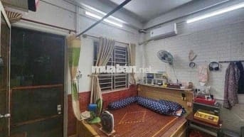 chủ bán gấp căn hộ 2 phòng 3 mặt tiền đường Nguyễn Xí chỉ nhỉnh 2 tỷ