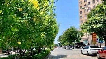 Bán nhà TĐC Giang Biên 5 tầng vỉa hè kinh doanh dt 60m2 mt 5m