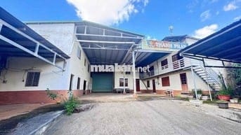 Cho Thuê Kho 2200m2 - Ngay trung tâm Tp