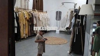 CHO THUÊ MB DT 25M2 - HOẶC LÀM PHÒNG TRỌ ĐỂ Ở VÀ KINH DOANH