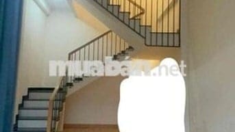 Mặt tiền Hoàng xuân nhị nhà mới đường 5m